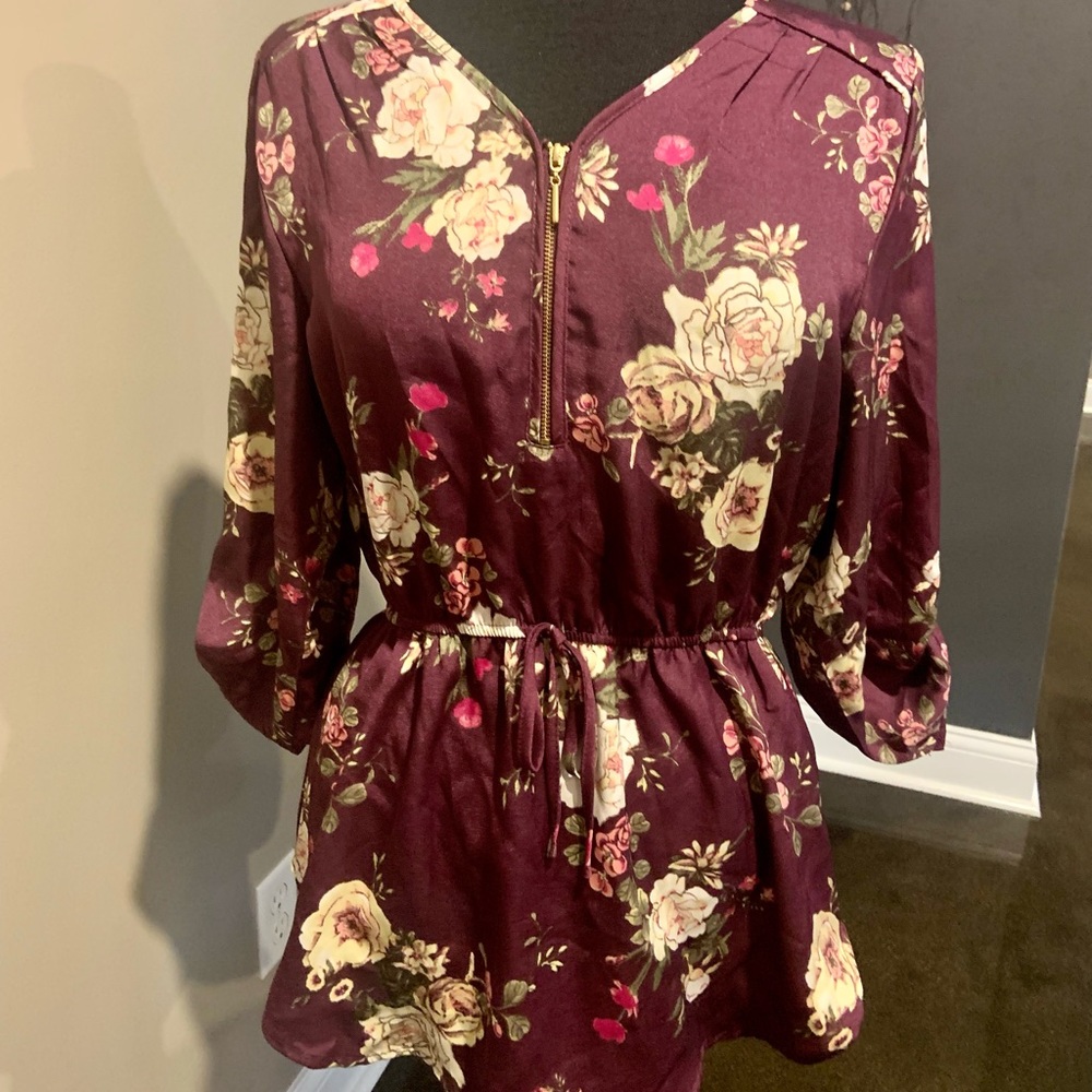 Misses long sleeve top. NWT
